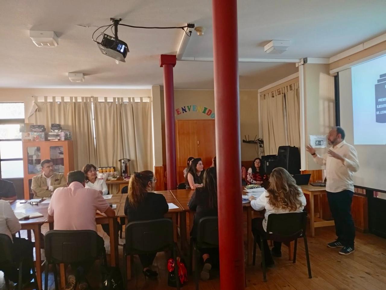 Director del SLEP Los Andes se reúne con directores y Jefe DAEM de San Esteban