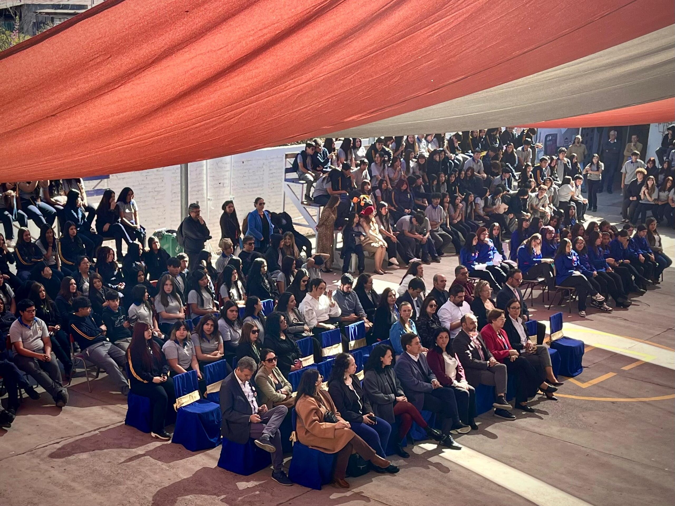 Comunidad educativa del Liceo Bicentenario Técnico Amancay celebra el exitoso cierre del programa «Modelo Pionero» de Anglo American
